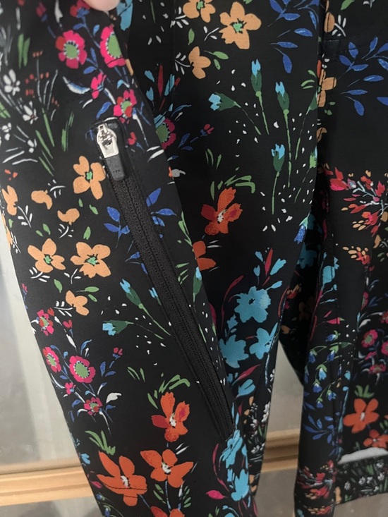 Krimson Klover Bermuda Short Floral Small - Picture 3 of 6